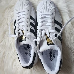 Superstar Addidas White Trainers